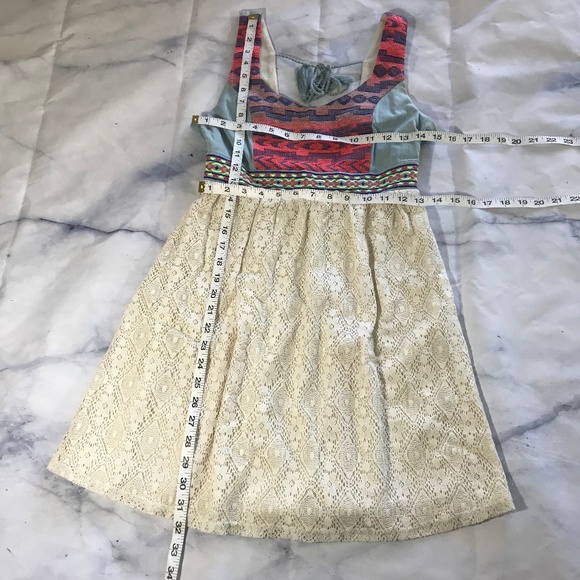 Flying Tomato Lace & Chambray Geometric Dress - Picture 6 of 8